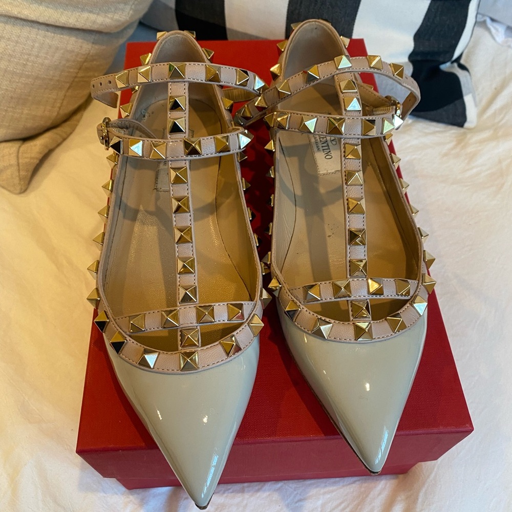 Valentino Beige Rockstud Women's Shoes